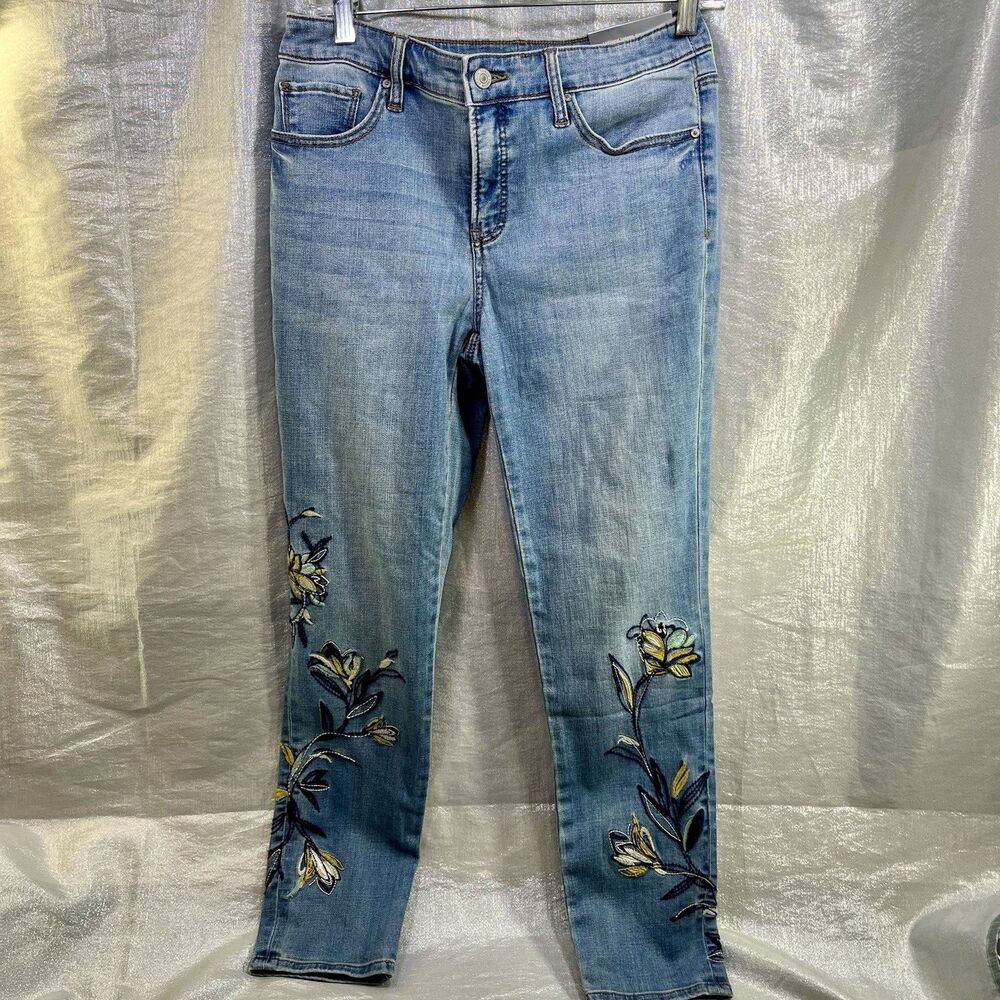 CHICO'S Slimming Girlfriend Slim Leg Embroidered Sequin Boho Ankle Jean 0R/Sz 4